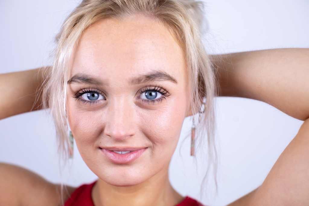 Hayley Bellamy. Image 5