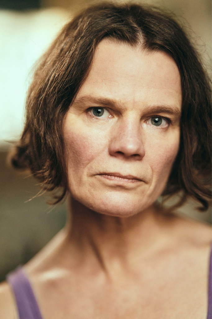 Helen Cooper. Image 3